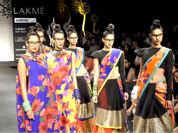 sabyasachi mukherjees show at lakme fashion week 2011 day 1 5