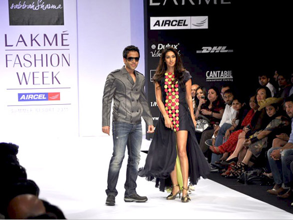 tusshar and preeti desai walk the ramp for sabbah sharma at lakme fashion week 2011 day 2 4