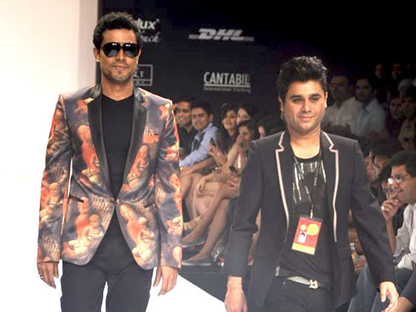 minissha tanushree and randeep at rajat tangris show at lakme fashion week 2011 day 3 3