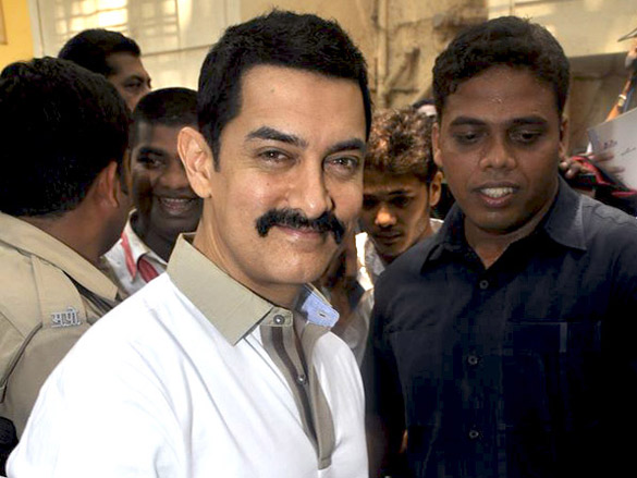aamir khan celebrates 46th birthday with media 7