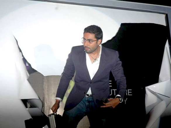 abhishek at 3d hd launch for videocon d2h 2
