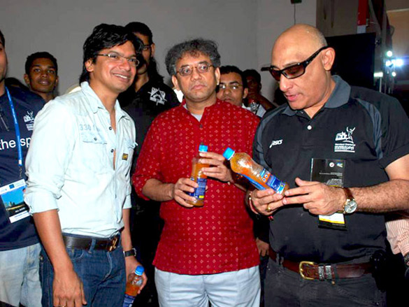 shaan and shobhaa de promote mumbai marathon 3