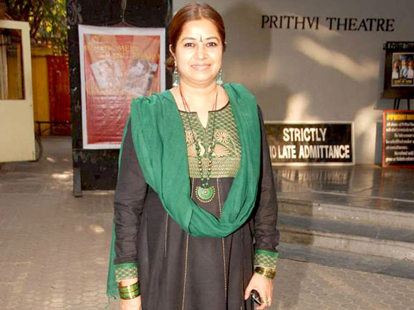 shashi kapoor at the premiere show of rekha bhardwajs play 8