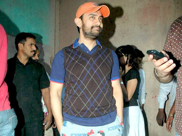 aamir khan spotted at filmistan 2