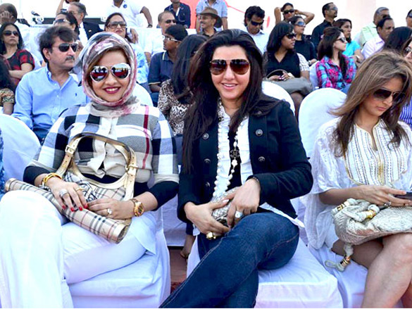 manish malhotras fashion show at polo match 9