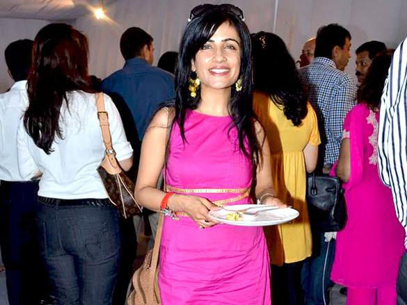 manish malhotras fashion show at polo match 12