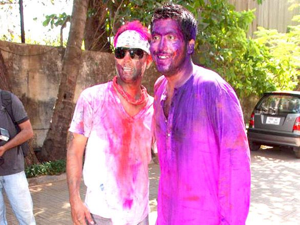 ekta kapoor sanjay gupta and kiran bawa celebrate holi 16