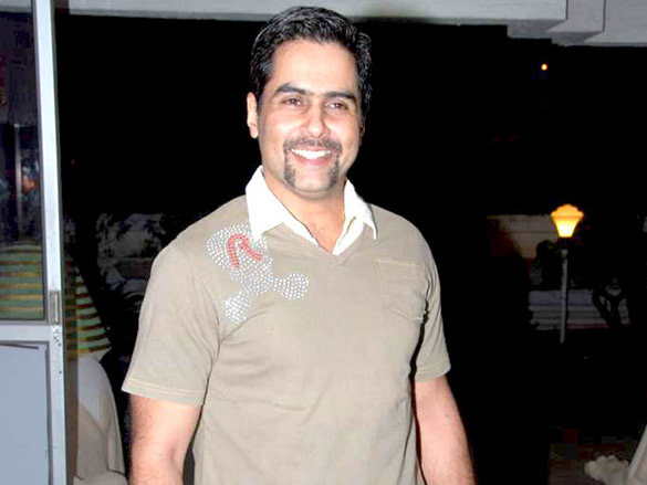 premiere of paritosh painters play i am the best 5