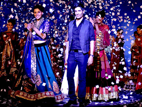 manish malhotras fashion show for chivas studio 3