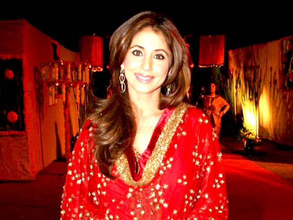 urmila and vidya at sandesh mayekars daughter shivanis wedding reception 3