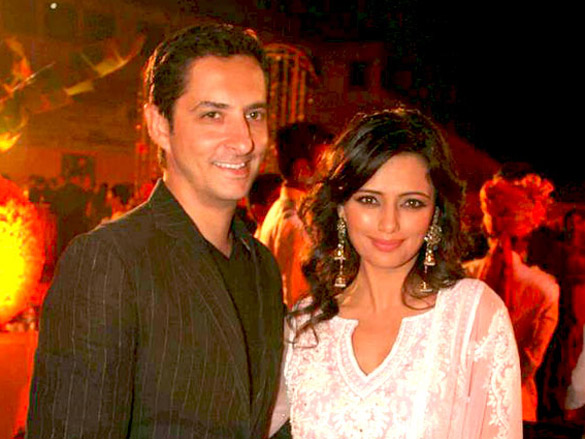 urmila and vidya at sandesh mayekars daughter shivanis wedding reception 10