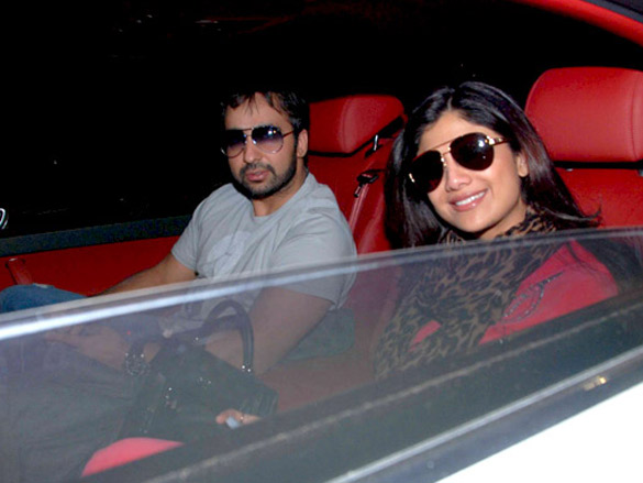 shilpa shetty and ameesha patel spotted at international airport 4