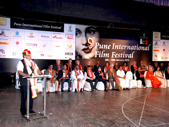 subhash ghai honoured with a special achievement award at piff 2011 4