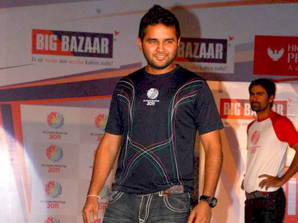 asin at big bazaar world cup collections launch 9