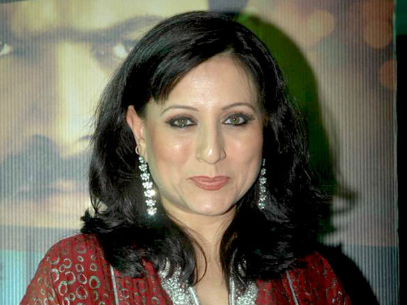 poonam jhawer sheeba and bhagyashree at the marathi film awards 2011 9
