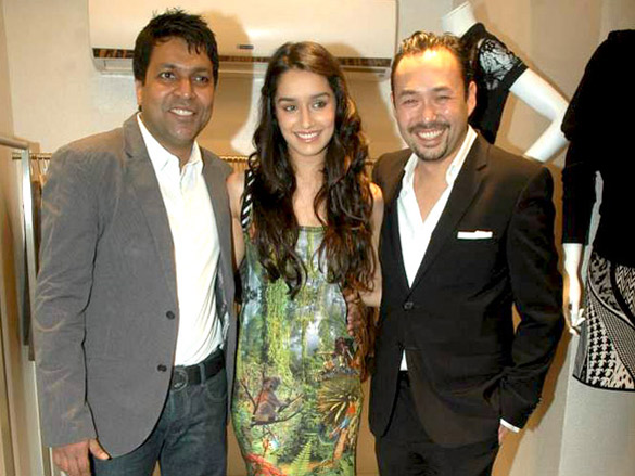 shraddha kapoor and rageshwari at marc cain store launch 3