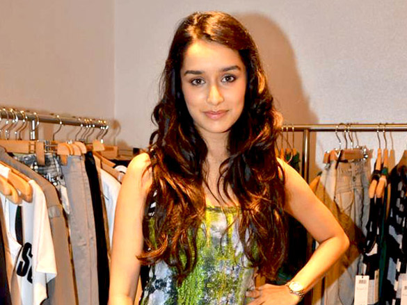 shraddha kapoor and rageshwari at marc cain store launch 4