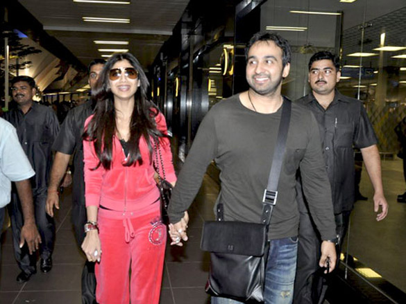 shilpa and raj kundra return after 1st wedding anniversary from bangkok 2