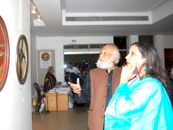 nandita das and shabana azmi at jatin das art showcase 6