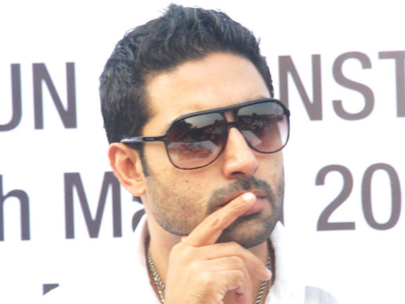 abhishek bachchan flags off anti narcotics drive 6