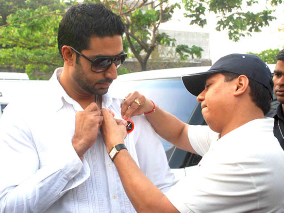abhishek bachchan flags off anti narcotics drive 7