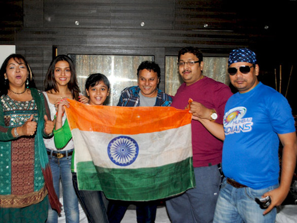 anil sharma hosts the cricket screening 2