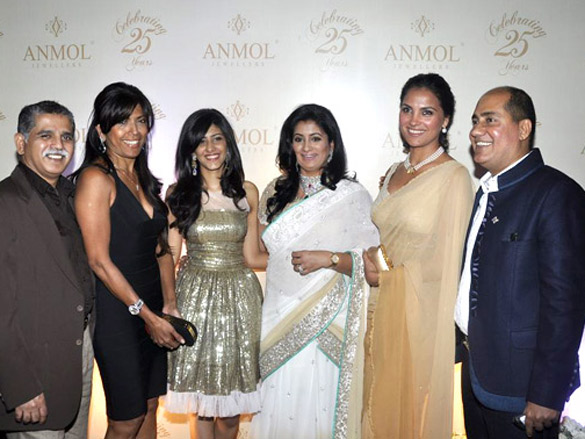 shilpa lara and neha dhupia grace anmol jewellers 25th anniversary bash 4