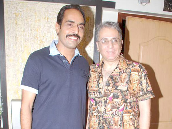 vishwajeet pradhan celebrates his victory at star parivaar awards 2