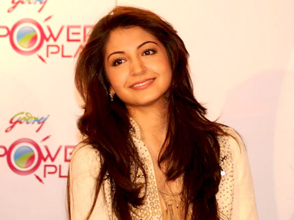 anushka sharma at ipl godrej power play launch 9