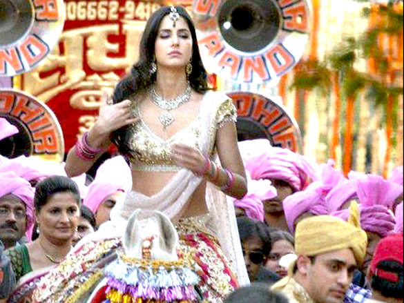 on the sets of mere brother ki dulhan 8