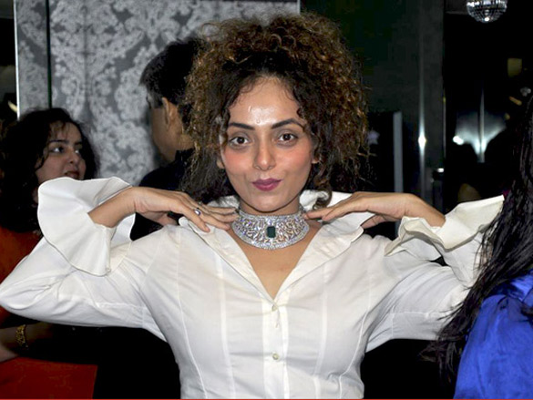 mrinalini and perizaad grace gehna jewellerys 25th anniversary bash 6