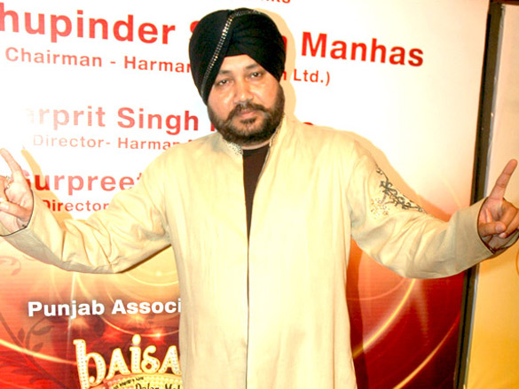 daler mehndi at the baisakhi celebration organised by punjab association 3