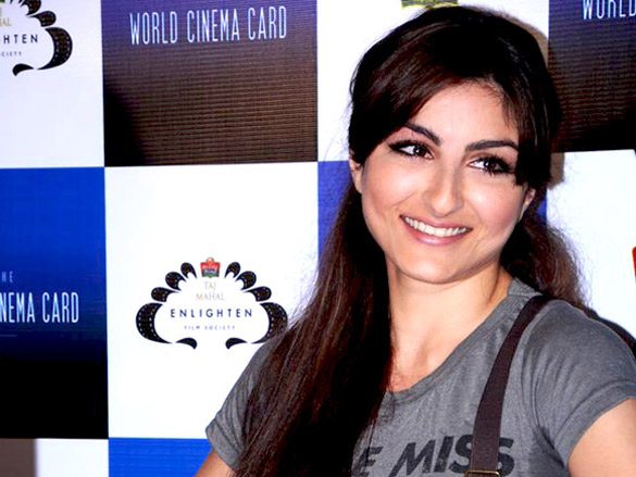 soha anurag and shyam benegal unveil taj enlighten the world cinema card 7