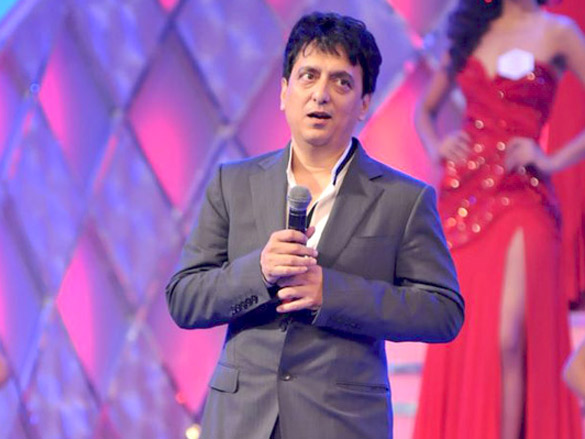 malaika sonakshi and others at the pantaloons femina miss india 2011 finale 15