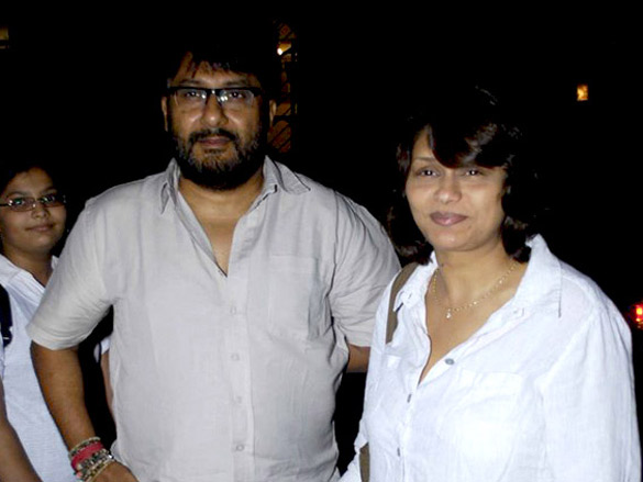 raj and nadira babbar ekjute theatres 30th year celebration 12