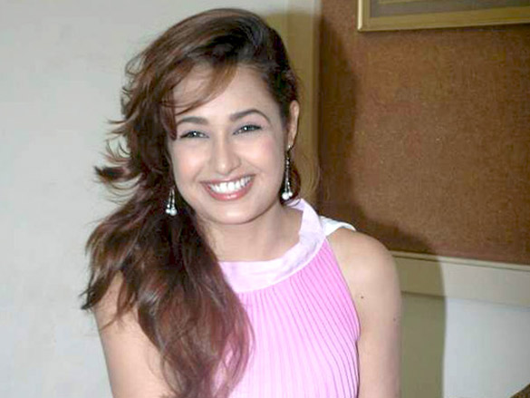 uvika chaudhary at naughty 40 film interviews 7
