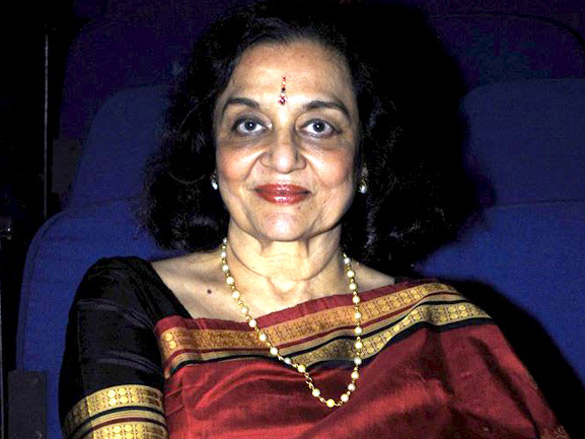 asha parekh graces anupam khers play kbhsk 3