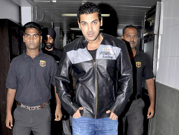 john abraham rocks at castrol event 8