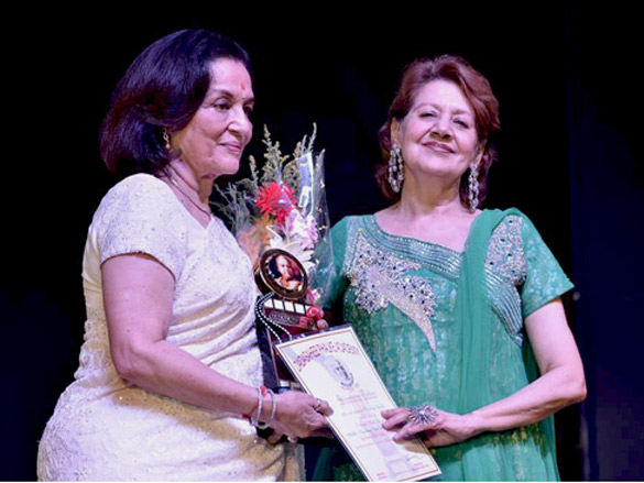 rani priyanka sonakshi and anushka at dadasaheb phalke academy awards 7