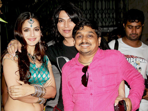 ameesha patel shoots for a bungalow housing project 4