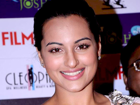 sonakshi launches latest issue of filmfare magazine 10