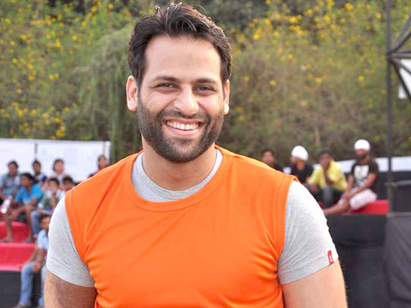 rahul bose at celebrity hockey match 5