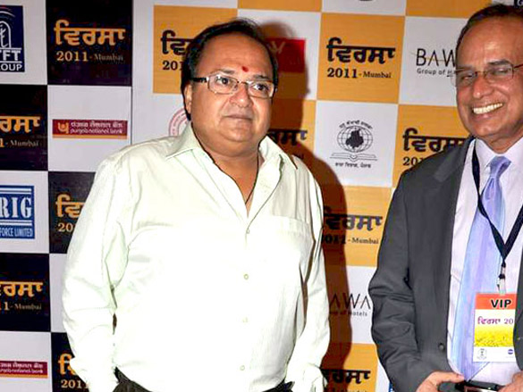 gul panag and om puri at punjabi virsa awards 2011 21