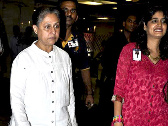 amitabh and jaya bachchan return from london 3