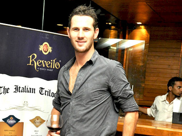 launch of reveilos italian wine sangiovese 21