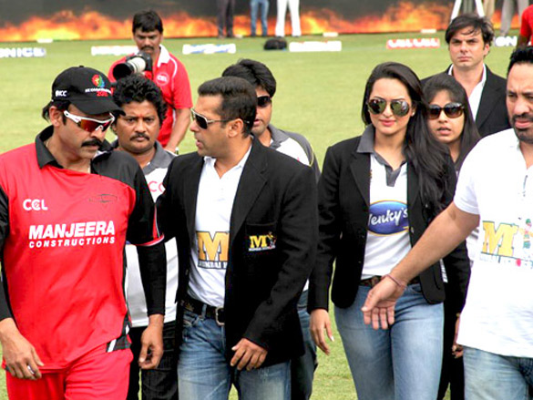 salman and sonakshi grace ccls opening ceremony 2