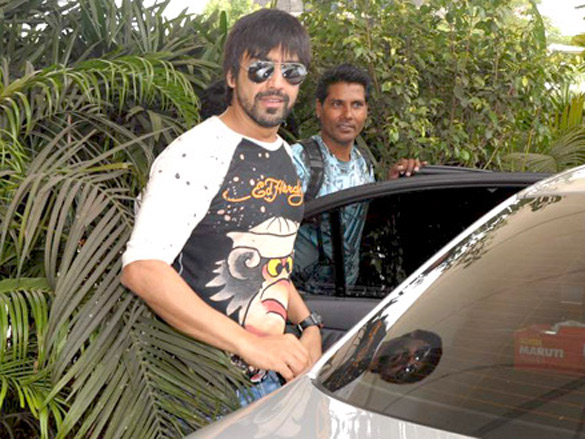 aftab sohail ashish and other of mumbai heroes spotted 4