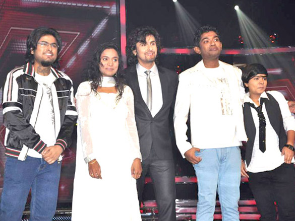 shreya ghoshal at x factor india 12 finalists introduction 9