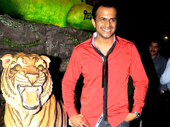 shekhar suman and rohit roy at rainforest restaurant launch 11