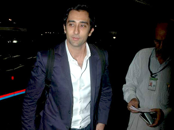 ameesha anushka genelia rahul khanna and kangna leave for iifa 7